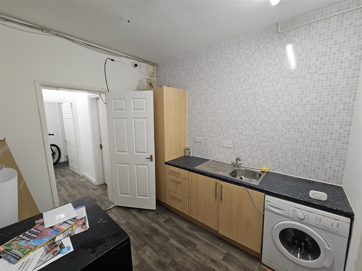Edge Lane Droylsden, Manchester, M43 6BS, photo 4